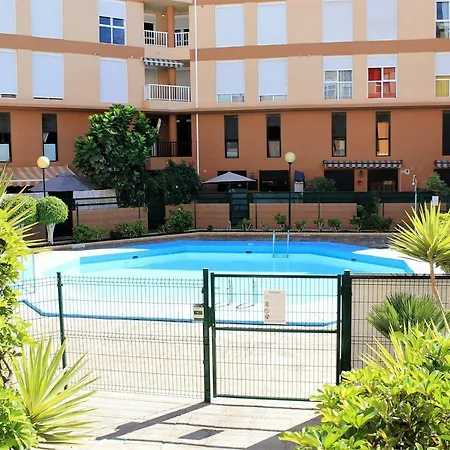 Duplex Beach, 2 Bedrooms, Terrace & Pool Апартаменты